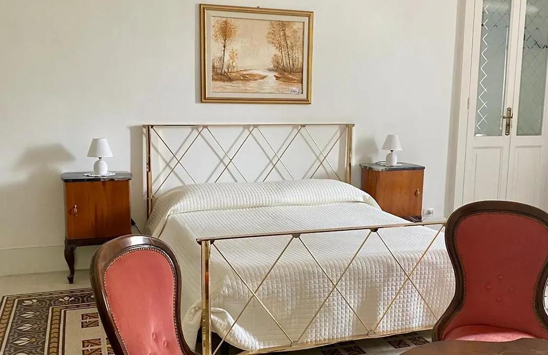 Monfort Club B&B-1